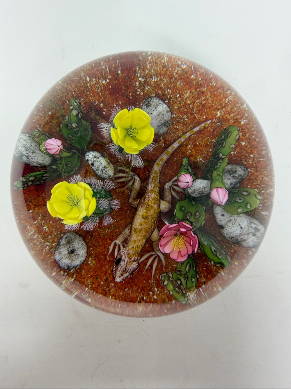 Ken Rosenfeld 2017 Desert Lizard and Bloomimg Cactus Paperweight